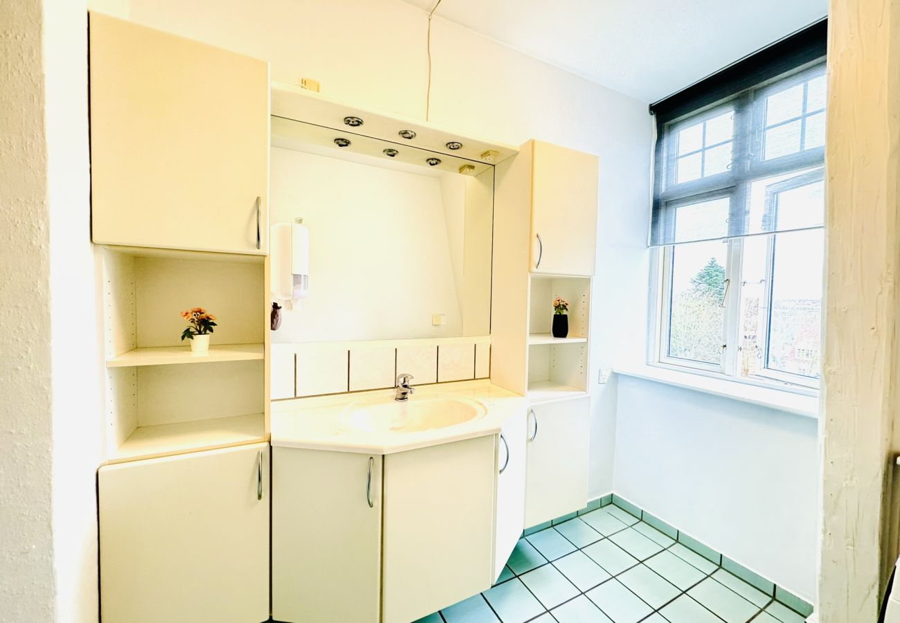 Apartment in Aalborg - aday - Villa Firenze - 2 Bedrooms Spacious Apartment