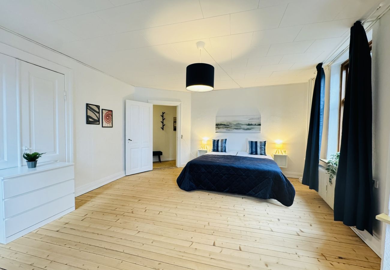 Apartment in Aalborg - aday - Beautiful 3 bedrooms apartment on Jomfru AneGade