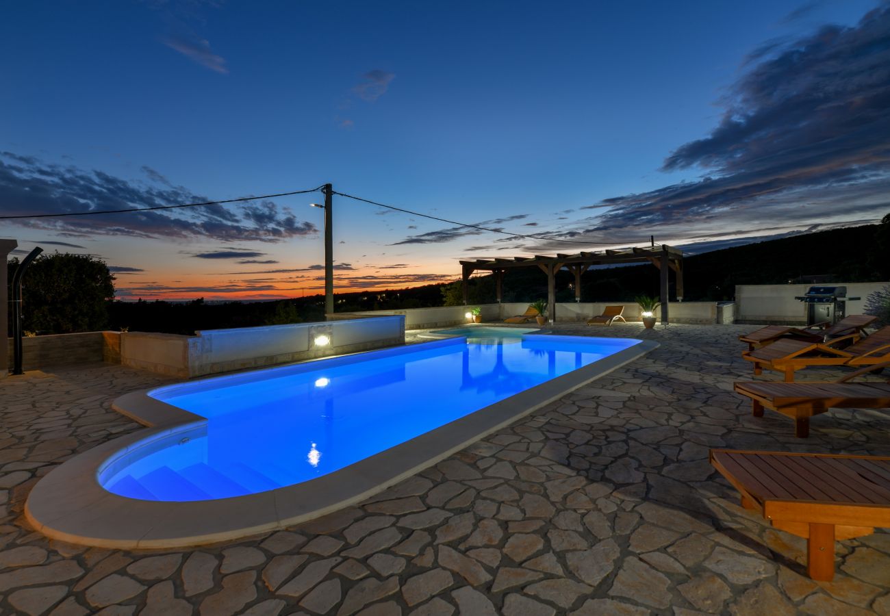 Hus i Kruševo - Poolincluded - Villa Krusevo