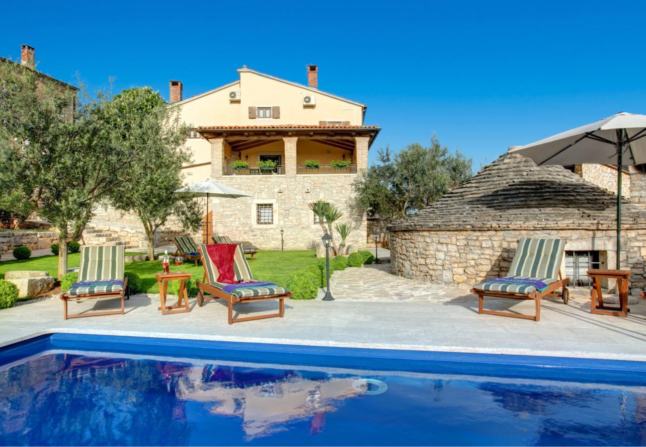 Hus i Višnjan - Poolincluded - Villa Adriana