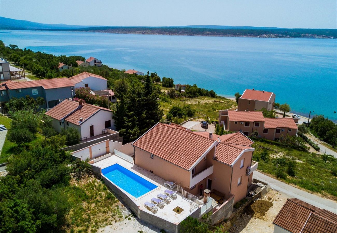 Hus i Maslenica - Poolincluded - Villa Maja