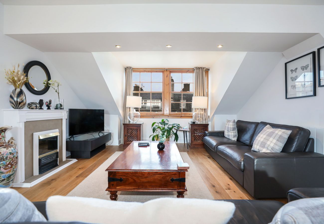 Lejlighed i Edinburgh - Penthouse Apartment on Royal Mile | Three Bed