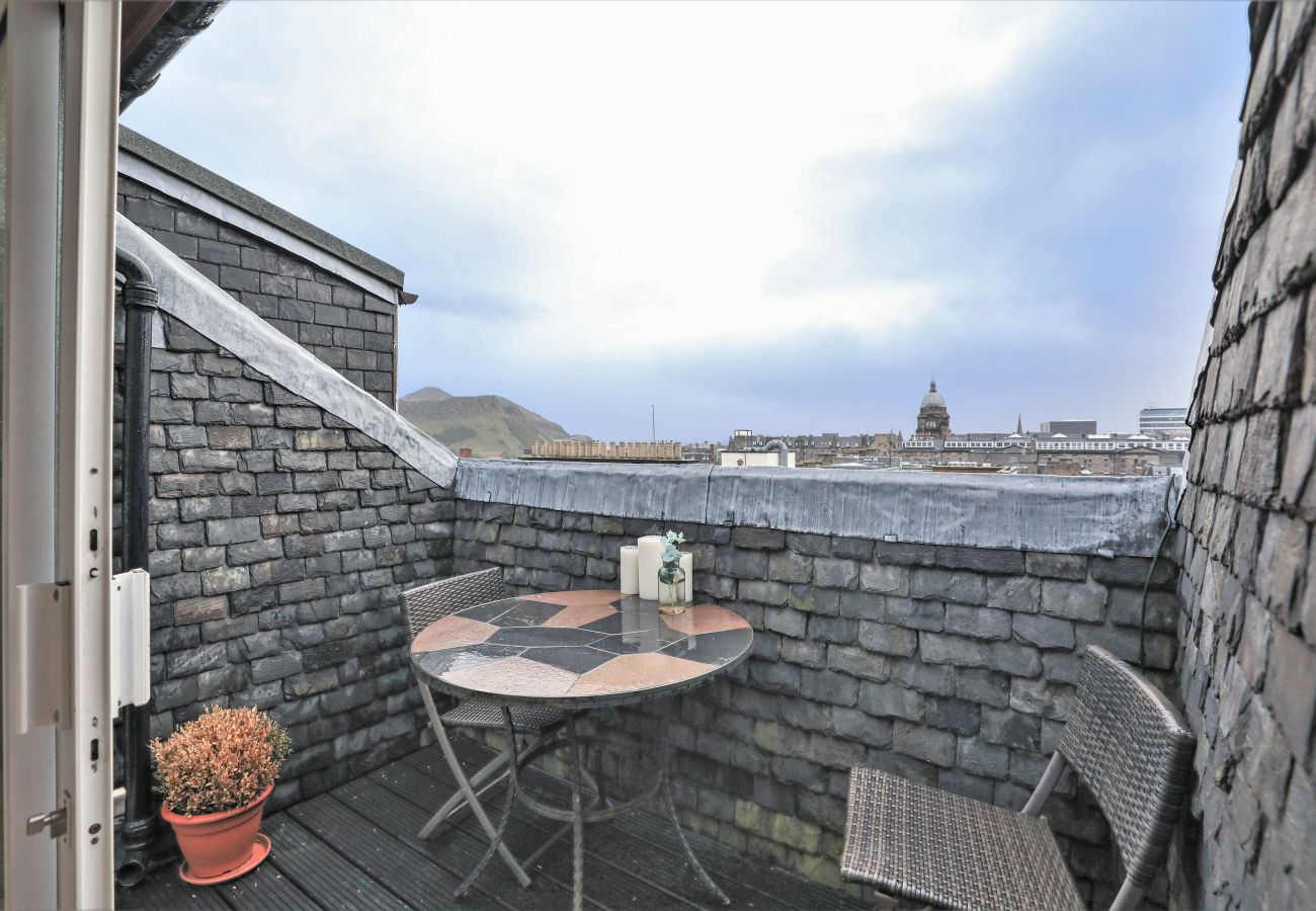 Lejlighed i Edinburgh - Penthouse Apartment on Royal Mile | Three Bed