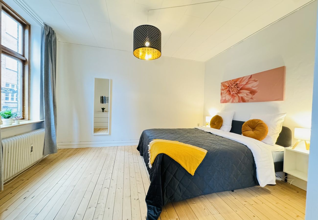 Lejlighed i Aalborg - aday - Beautiful 3 bedrooms apartment on Jomfru AneGade